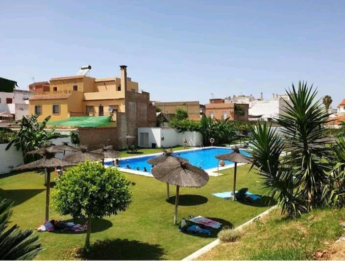 Apartamento Con Patio Y Piscina Cerca De Sevilla La Algaba Eksteriør billede